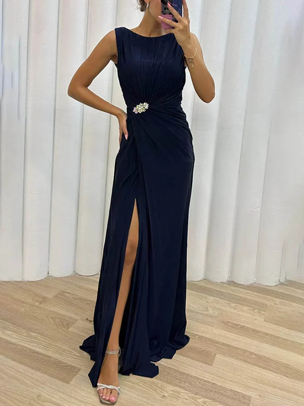 Kendra - Timeless Figure-Flattering Split Maxi Dress